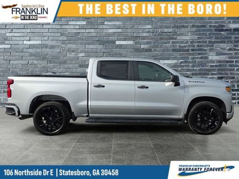 Used 2022 Chevrolet Silverado 1500 Custom w/ LPO, Blackout Package RWD image 7