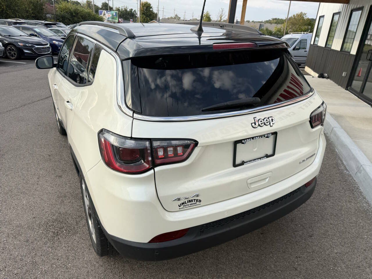 Used 2021 Jeep Compass Limited w/ Sun and Sound Group AWD/4WD image 10