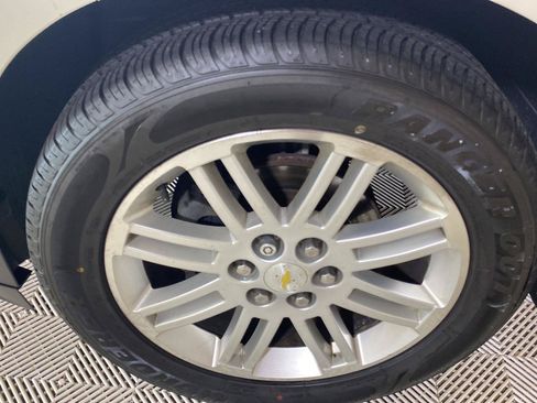 Used 2014 Chevrolet Traverse LT w/ All-Star Edition FWD image 16