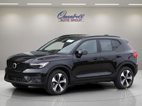 New 2026 Volvo XC40 B5 Core w/ Protection Package Premier image 7