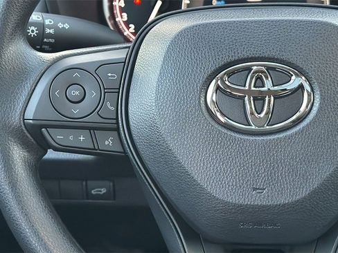 New 2025 Toyota RAV4 XLE image 27