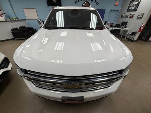 Used 2023 Chevrolet Suburban Premier image 13
