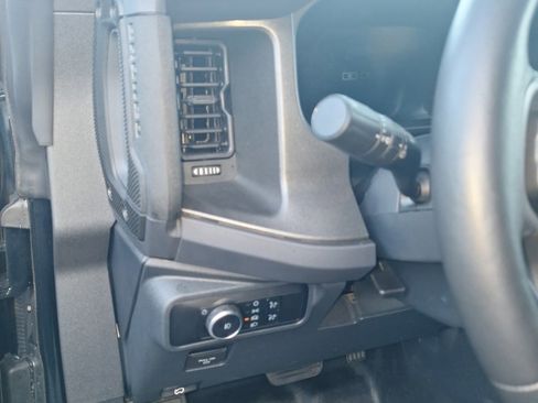 Certified 2025 Ford Bronco Badlands image 9