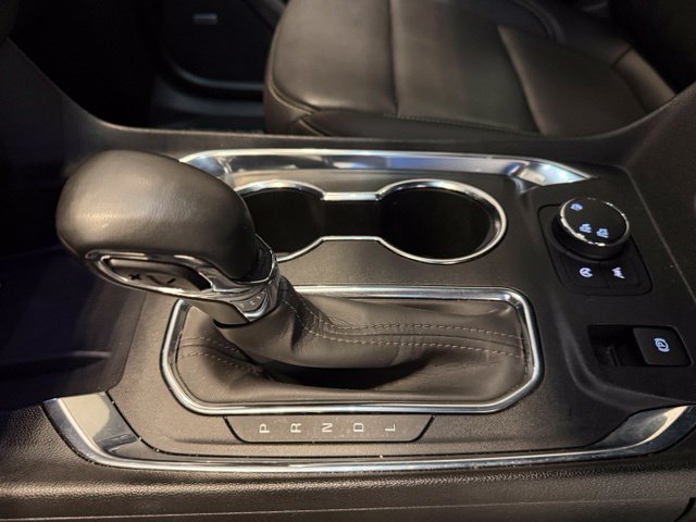 Used 2023 Chevrolet Traverse LT w/ LT Premium Package AWD/4WD image 18