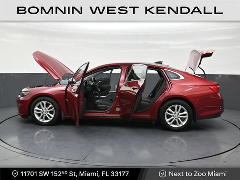 Used 2017 Chevrolet Malibu LT image 31