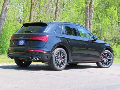 Used 2022 Audi SQ5 Prestige w/ Prestige Package AWD/4WD image 3