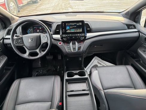 Certified 2023 Honda Odyssey Sport image 24