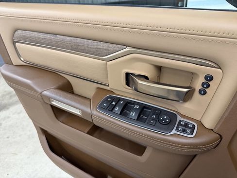 Used 2024 RAM 2500 Limited w/ Safety Group image 28