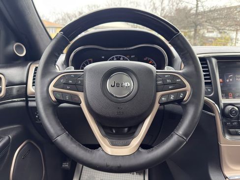 Used 2016 Jeep Grand Cherokee Summit image 16