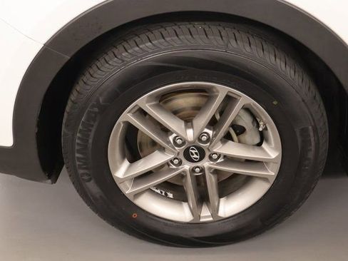 Used 2018 Hyundai Santa Fe Sport AWD/4WD image 7