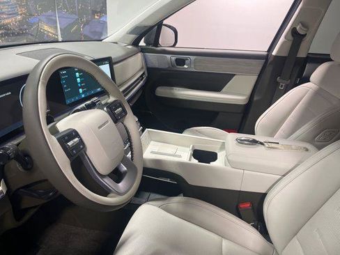 New 2025 Hyundai Santa Fe Calligraphy FWD image 10