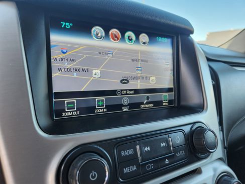 Used 2017 GMC Yukon SLT image 33