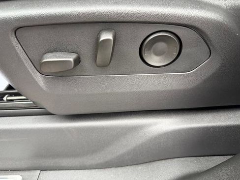 Used 2025 Chevrolet Silverado 1500 LT Trail Boss w/ Convenience Package II image 11