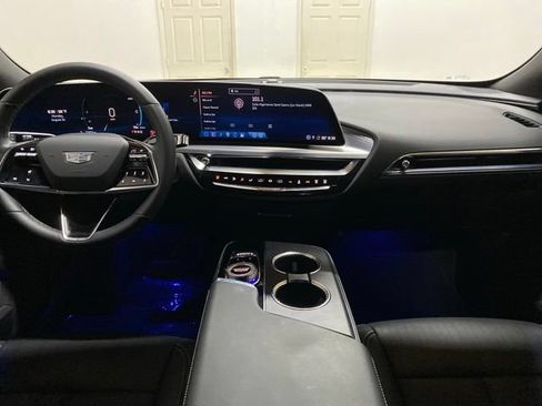Used 2024 Cadillac Lyriq Sport RWD image 13