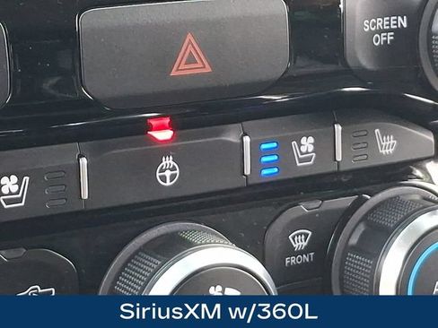 Used 2020 RAM 2500 Laramie AWD/4WD image 16
