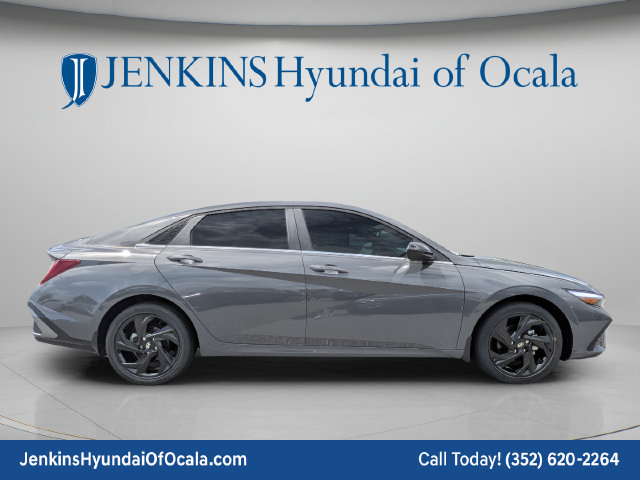 New 2026 Hyundai Elantra SEL Sport Premium FWD image 2