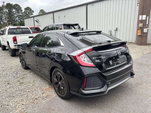Used 2019 Honda Civic EX image 4