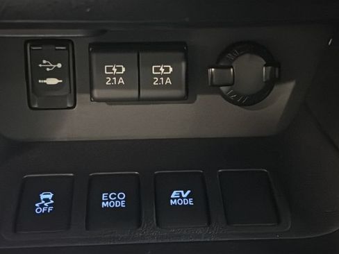 Used 2019 Toyota Highlander Limited AWD/4WD image 33