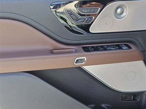 New 2026 Lincoln Aviator Reserve w/ Luxury Package image 22