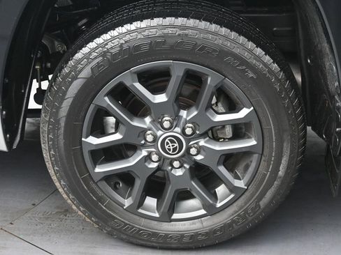 Used 2022 Toyota Tundra Platinum w/ Advanced Package AWD/4WD image 34