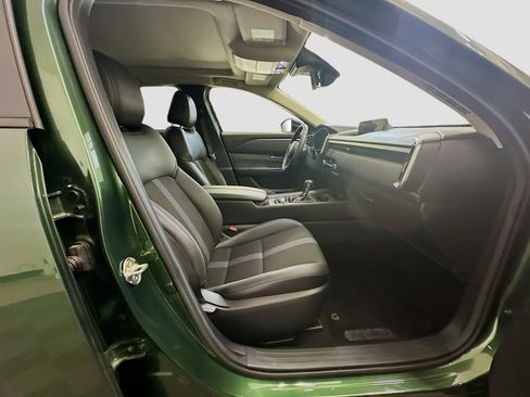 Used 2025 MAZDA CX-50 AWD 2.5 S w/ Premium Package image 32