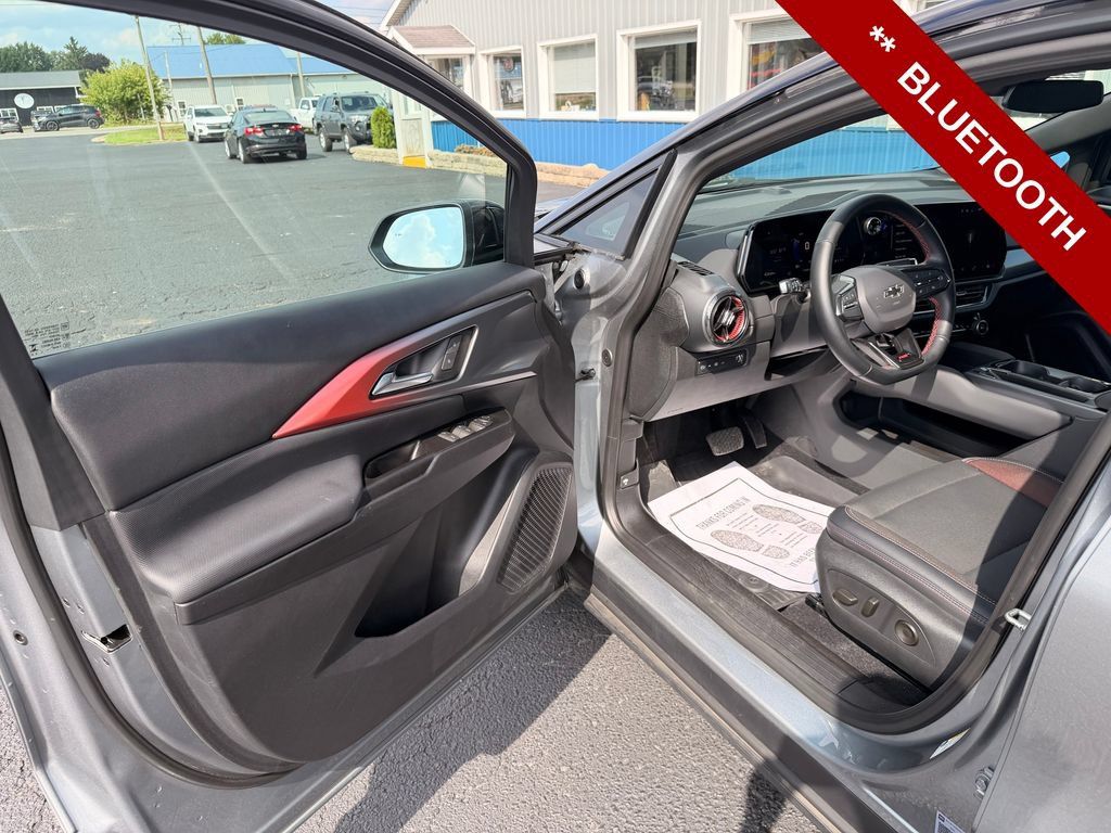 Used 2024 Chevrolet Equinox EV RS AWD/4WD image 13
