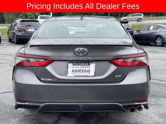 Used 2023 Toyota Camry SE FWD image 4