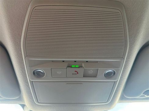 New 2026 Nissan Kicks SR image 17