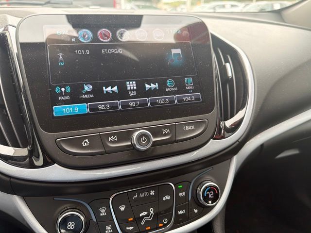 Used 2017 Chevrolet Volt LT w/ Comfort Package FWD image 7