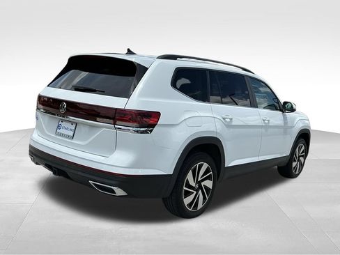 Used 2024 Volkswagen Atlas SE FWD image 11