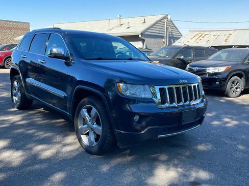 Used 2012 Jeep Grand Cherokee Limited w/ Trailer Tow Group IV AWD/4WD image 9