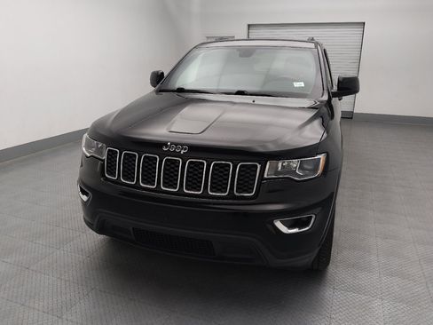 Used 2018 Jeep Grand Cherokee Laredo RWD image 15