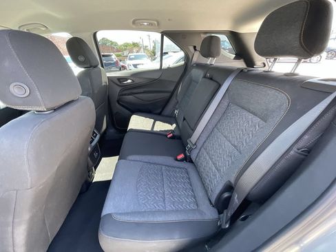 Used 2024 Chevrolet Equinox LT FWD image 25