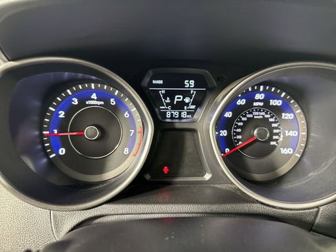 Used 2014 Hyundai Elantra Limited FWD image 17