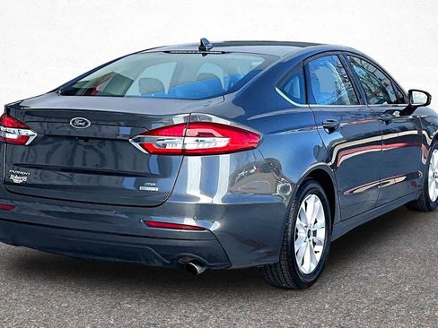 Used 2020 Ford Fusion SE image 5