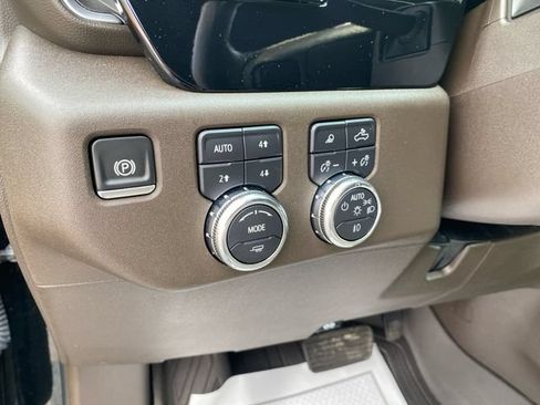 Certified 2025 GMC Sierra 2500 SLT w/ SLT Premium Package AWD/4WD image 23