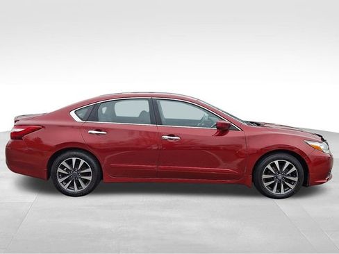 Used 2016 Nissan Altima 2.5 SV image 7