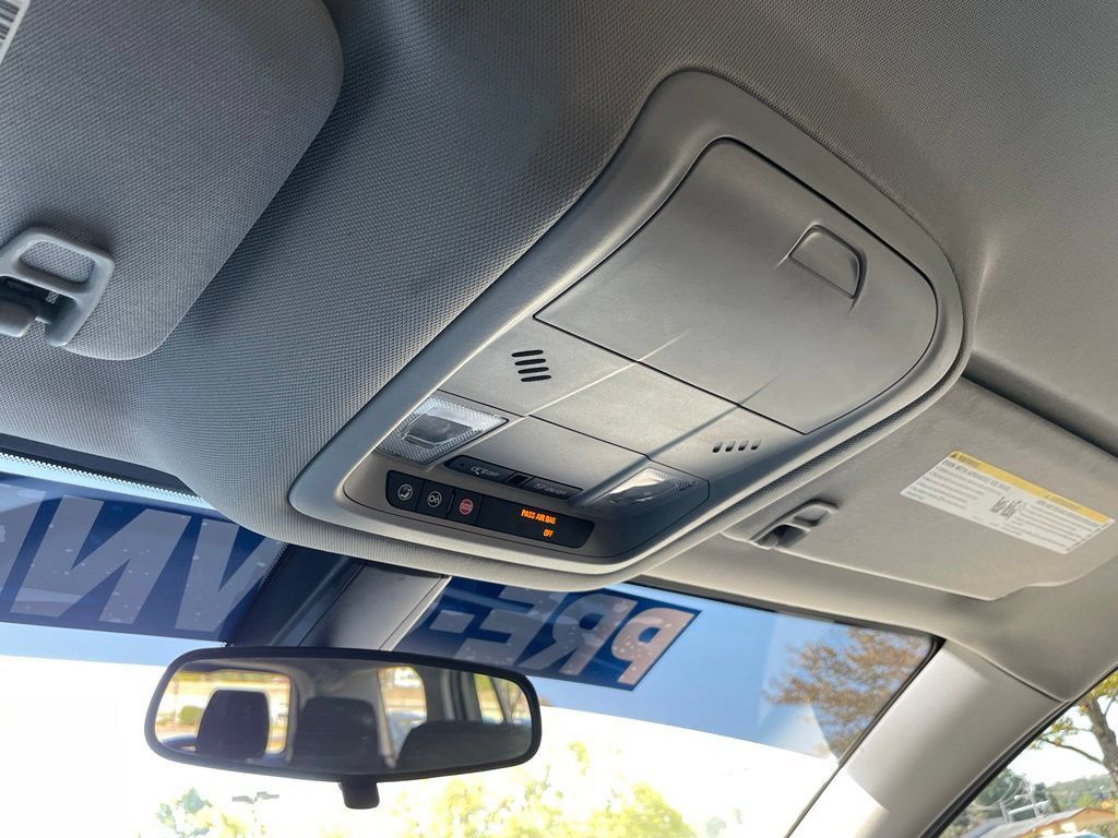 Used 2019 GMC Acadia SLE FWD image 22