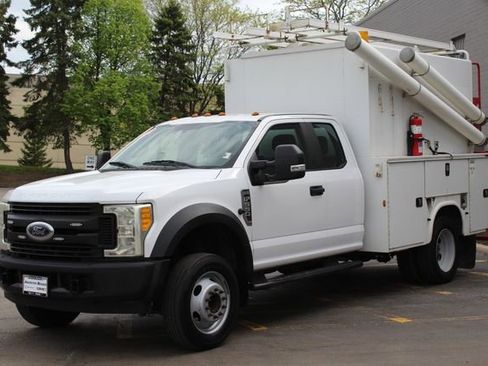Used 2017 Ford F550 2WD SuperCab Super Duty image 5
