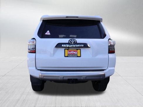 Used 2022 Toyota 4Runner TRD Off-Road Premium image 6