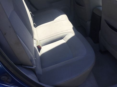 Used 2011 Nissan Rogue S image 12