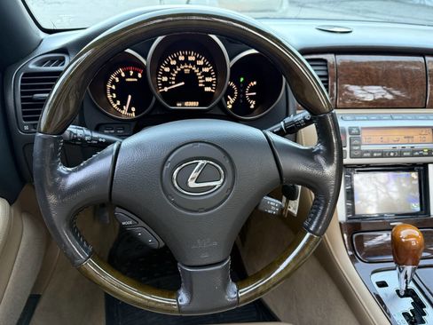 Used 2008 Lexus SC 430 Base 2dr Convertible image 33