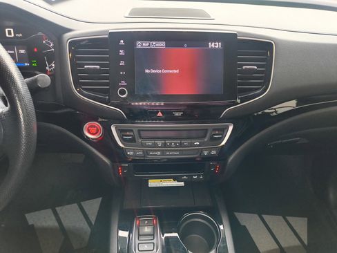 Used 2023 Honda Ridgeline Black Edition image 13