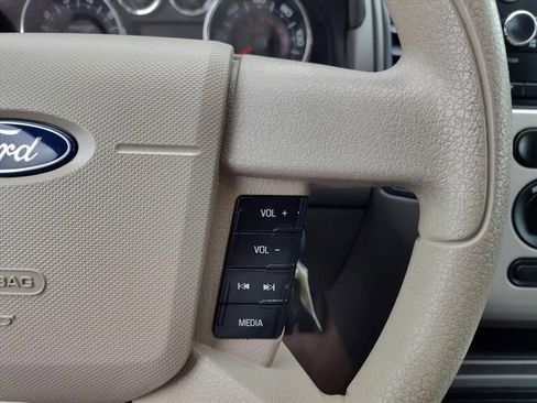 Used 2008 Ford Edge SE image 18