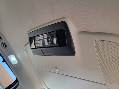 Used 2013 Honda Odyssey Touring image 12