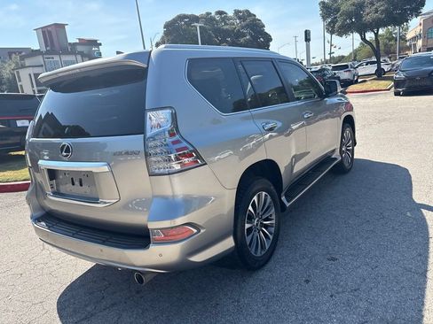 Used 2023 Lexus GX 460 Luxury w/ Accessory Package AWD/4WD image 5