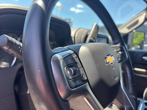Used 2023 Chevrolet Silverado 3500 LTZ w/ LTZ Convenience Package AWD/4WD image 18