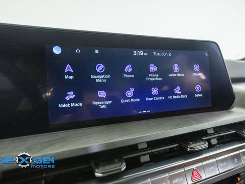 Used 2025 Kia Telluride SX Prestige X-Pro AWD/4WD image 18