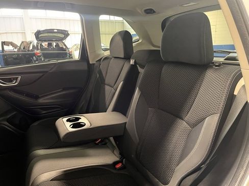 Used 2020 Subaru Forester Premium image 17