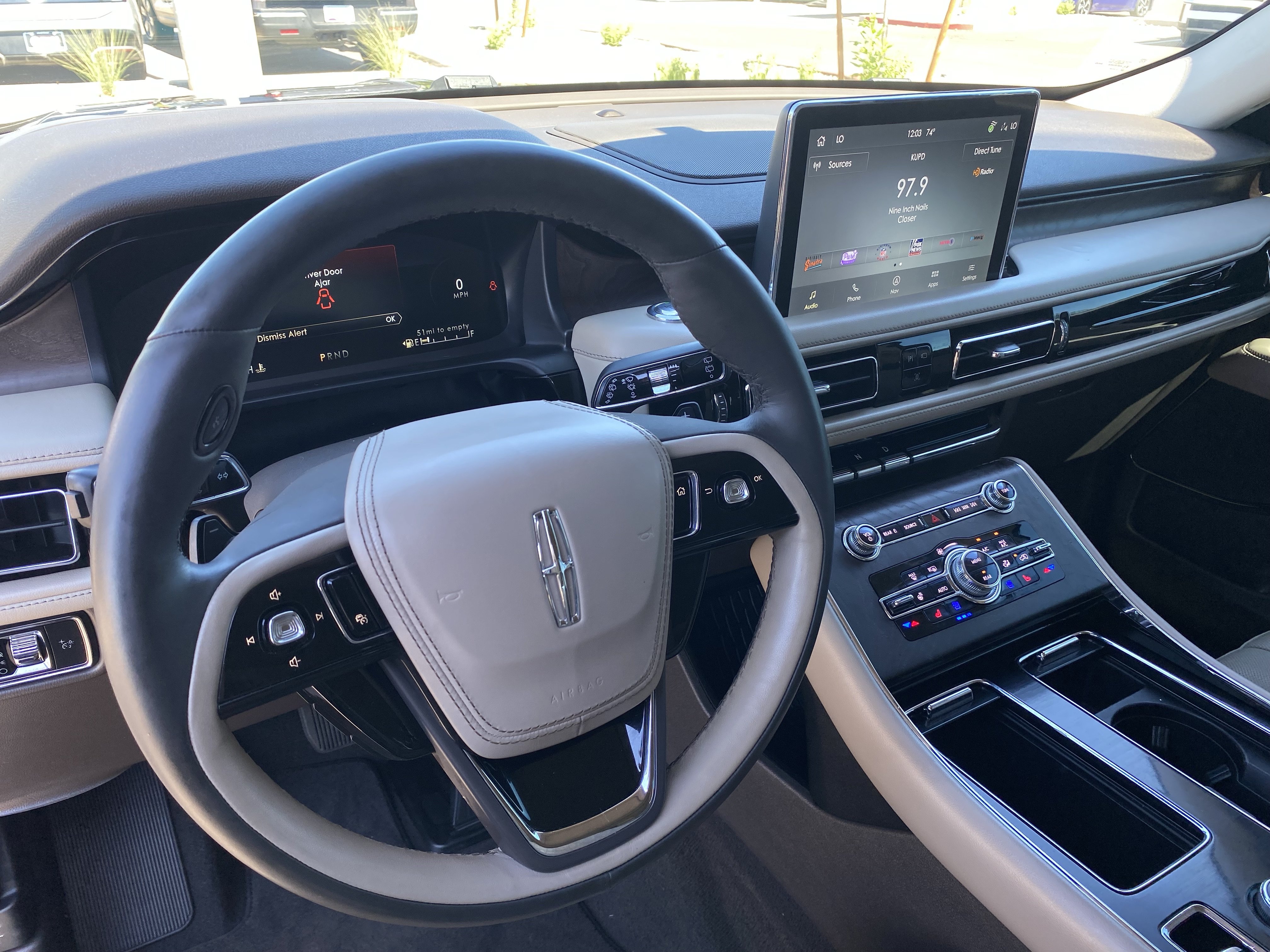 Used 2022 Lincoln Aviator Reserve w/ Equipment Group 201A RWD image 19